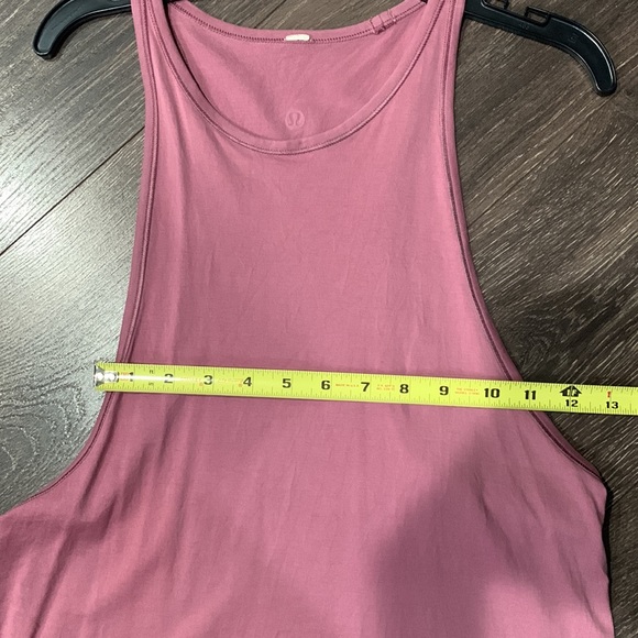 Lululemon Muscle Tank - Picture 4 of 4